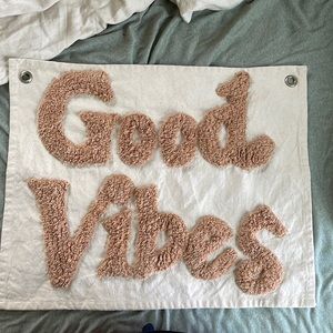 Urban outfitters good vibes tufted tapestry